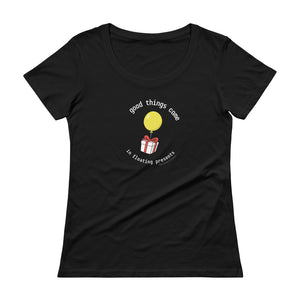 Animal Crossing - Good Things Women's Scoopneck T-shirt