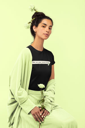 Animal Crossing - Turnip Prices Women's Scoopneck T-shirt