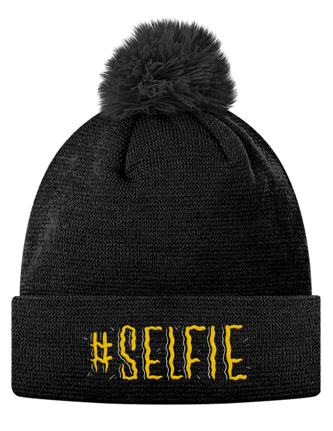 Pom Pom Knit Cap - #Selfie 